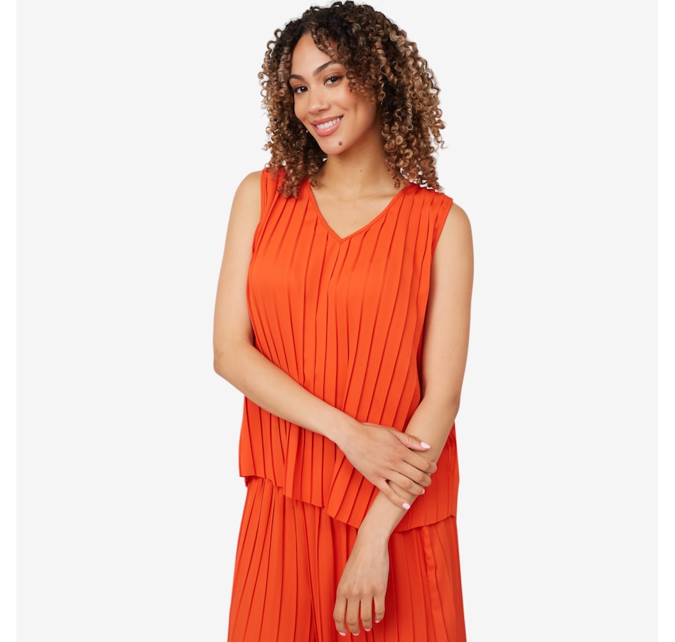 Image 210110_RDOR.jpg, Product 210-110 / Price $34.33, Wynne Style Pleated Crepe Sleeveless Top from Wynnelayers on TSC.ca's Fashion department