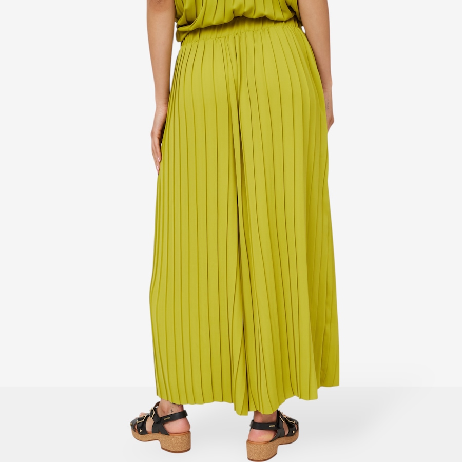 Image 210111_ALTMORE2.jpg, Product 210-111 / Price $39.33, Wynne Style Pleated Crepe Wide Leg Cropped Pant from Wynnelayers on TSC.ca's Fashion department