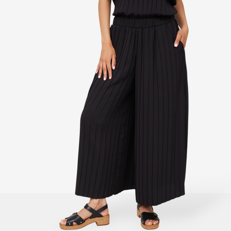 Image 210111_BLK.jpg, Product 210-111 / Price $39.33, Wynne Style Pleated Crepe Wide Leg Cropped Pant from Wynnelayers on TSC.ca's Fashion department