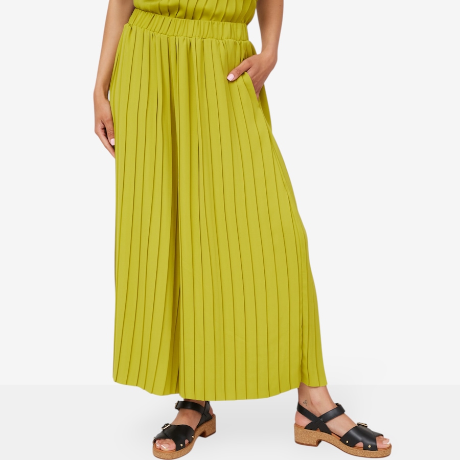 Image 210111_MOS.jpg, Product 210-111 / Price $39.33, Wynne Style Pleated Crepe Wide Leg Cropped Pant from Wynnelayers on TSC.ca's Fashion department