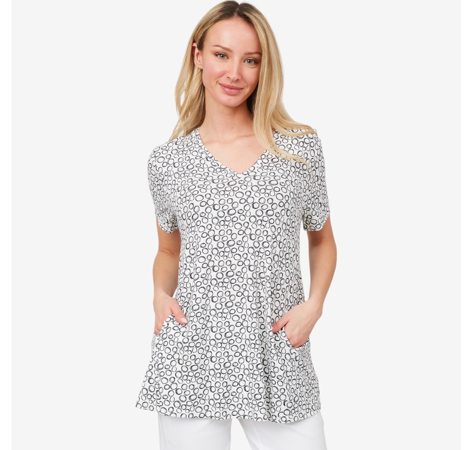 Image 210116_BKCLD.jpg, Product 210-116 / Price $54.88, Wynne Style Circle Print Butterfly V-Neck Tee with Pockets from Wynnelayers on TSC.ca's Fashion department