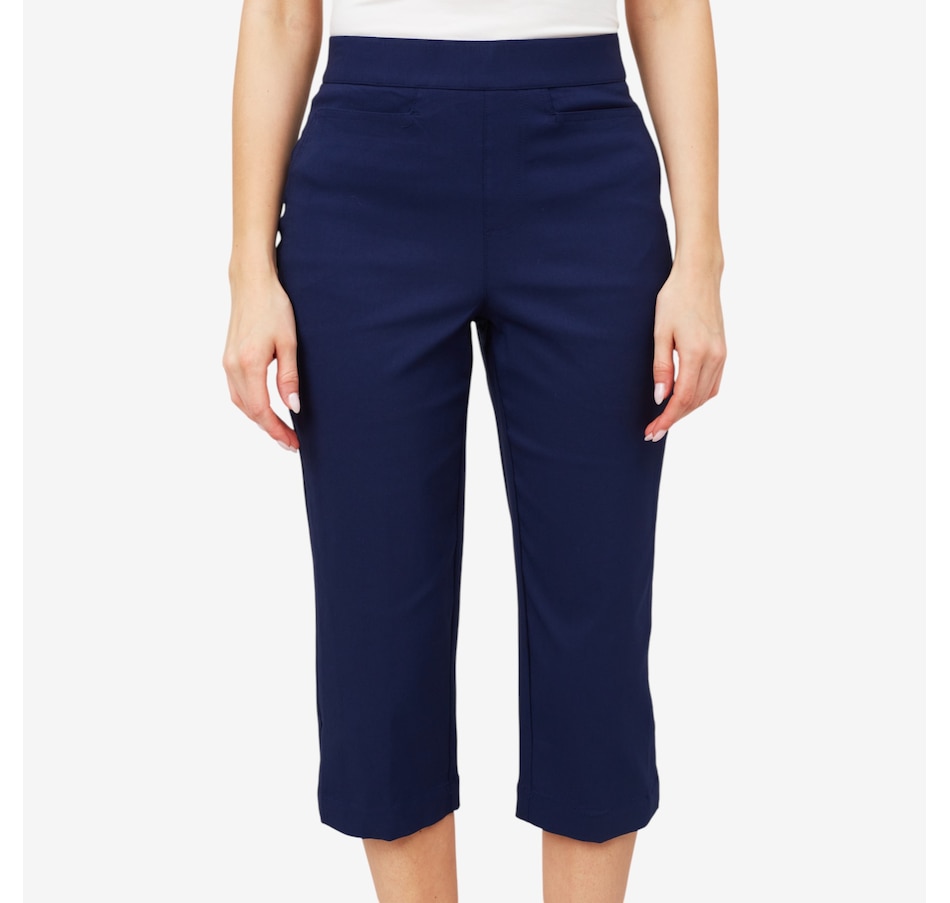 Wynne Style Flatterfit Capri with Pocket Detail