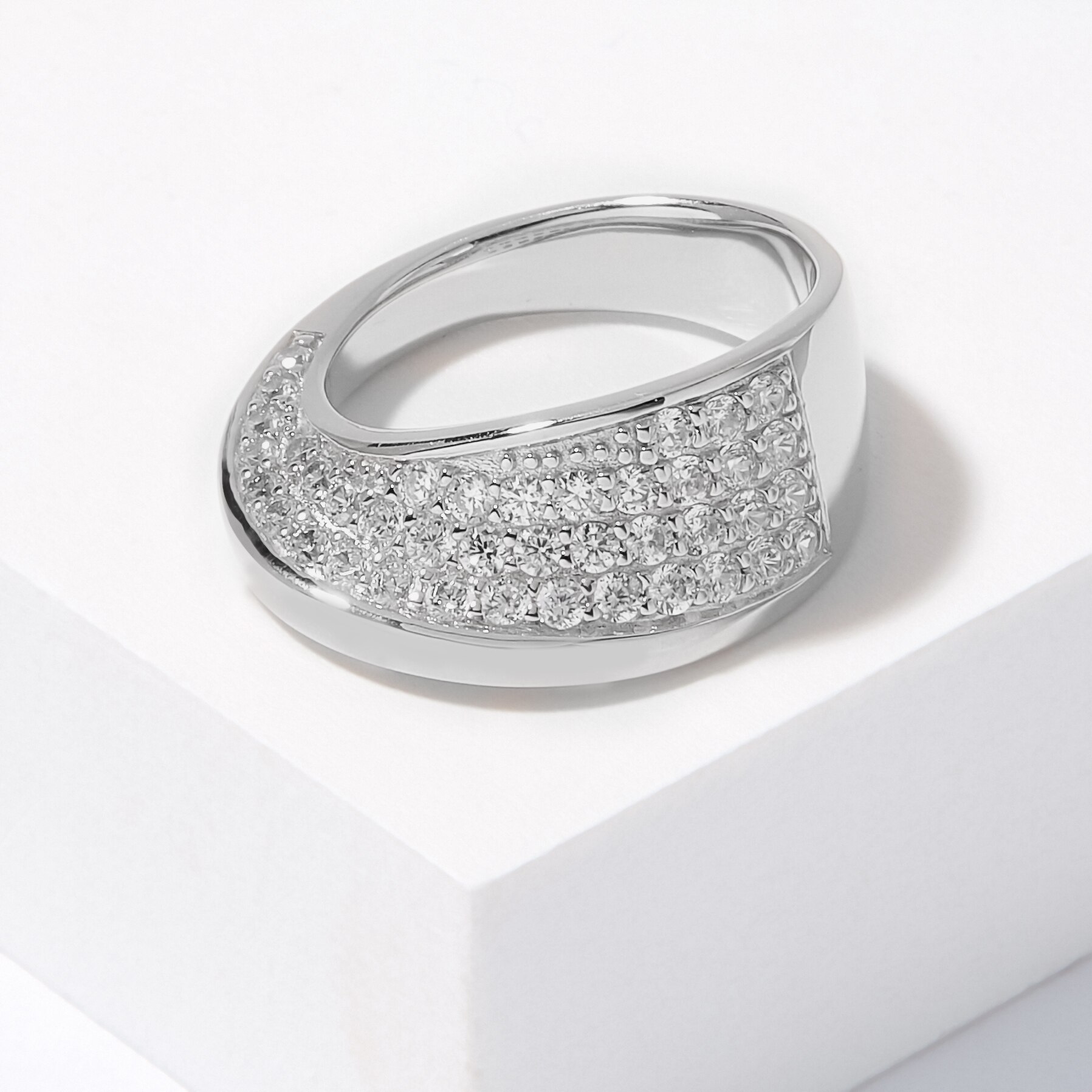 Pave hot sale twist ring