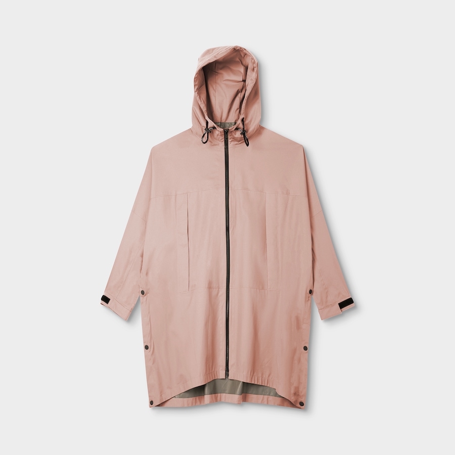 Image 211389_ALTMORE15.jpg, Product 211-389 / Price $195.00, Tilley Packable Traverse Poncho from Tilley on TSC.ca's Fashion department