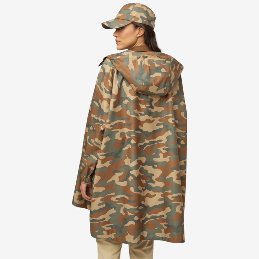 Image 211389_ALTMORE23.jpg, Product 211-389 / Price $195.00, Tilley Packable Traverse Poncho from Tilley on TSC.ca's Fashion department