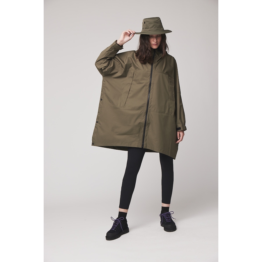 Image 211389_ALTMORE6.jpg, Product 211-389 / Price $195.00, Tilley Packable Traverse Poncho from Tilley on TSC.ca's Fashion department