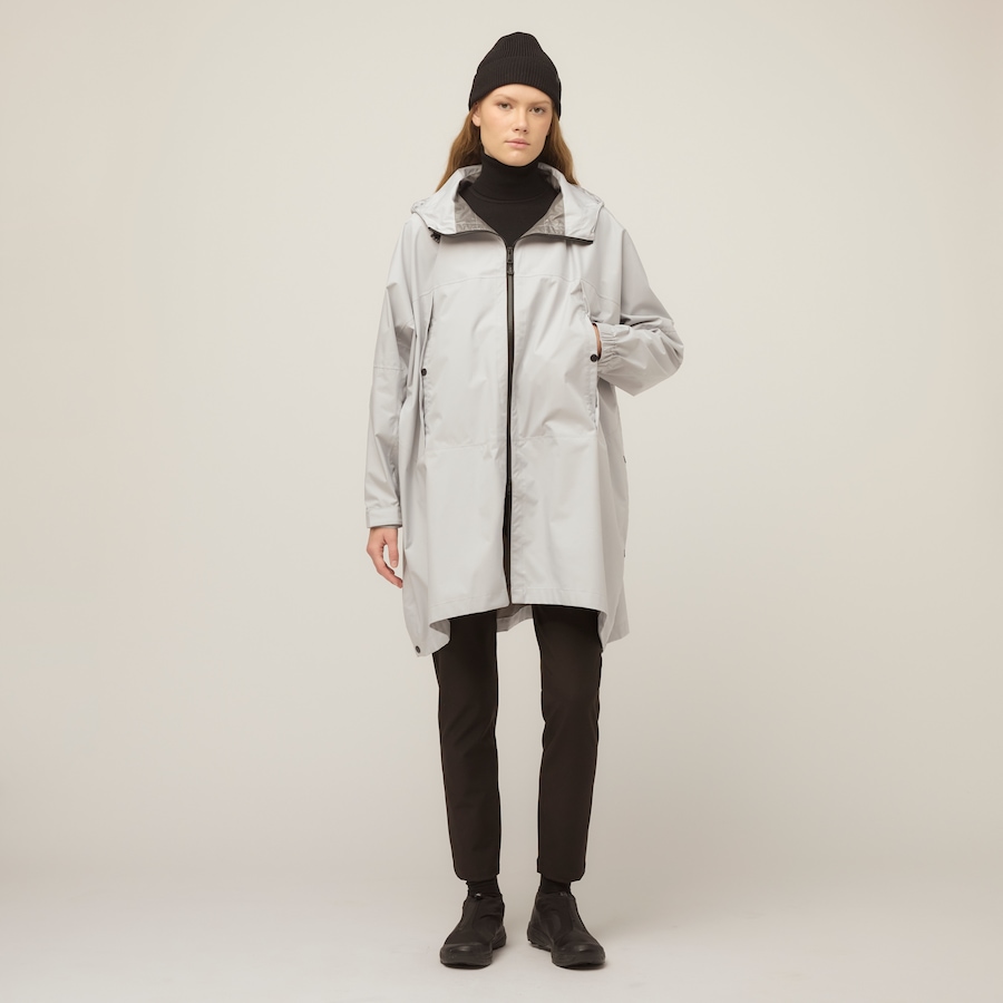 Image 211389_LGR.jpg, Product 211-389 / Price $195.00, Tilley Packable Traverse Poncho from Tilley on TSC.ca's Fashion department