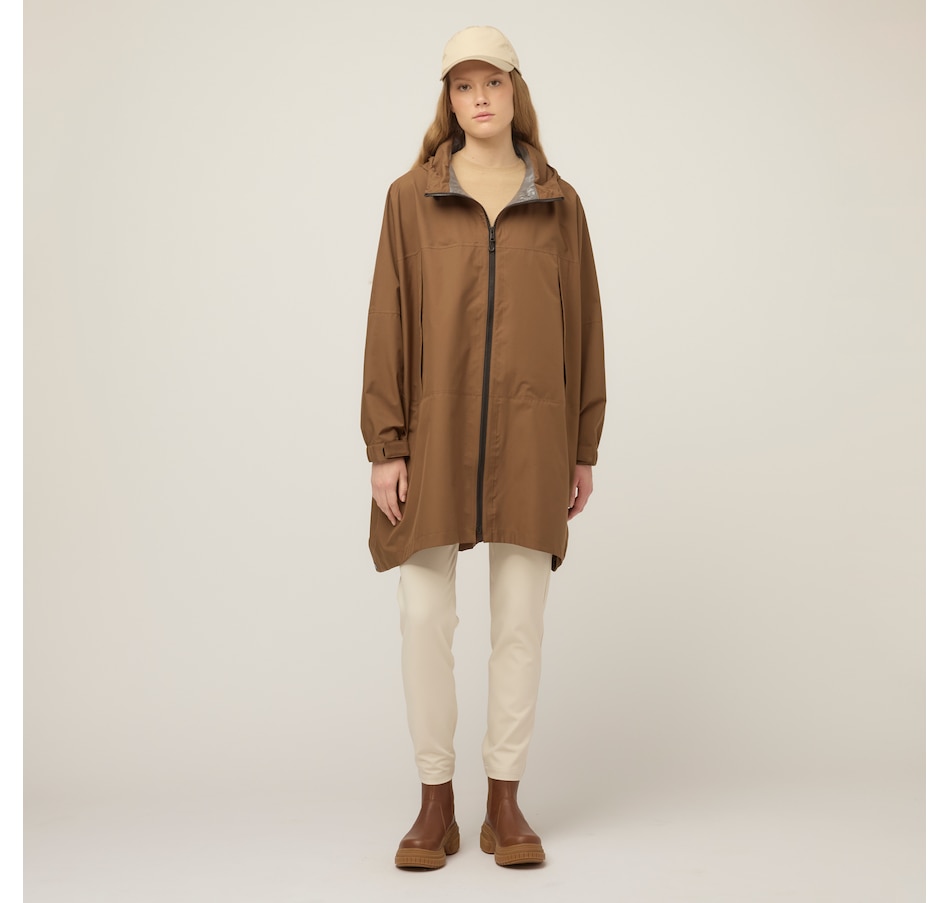 Image 211389_PAT.jpg, Product 211-389 / Price $169.99, Tilley Packable Traverse Poncho from Tilley on TSC.ca's Fashion department