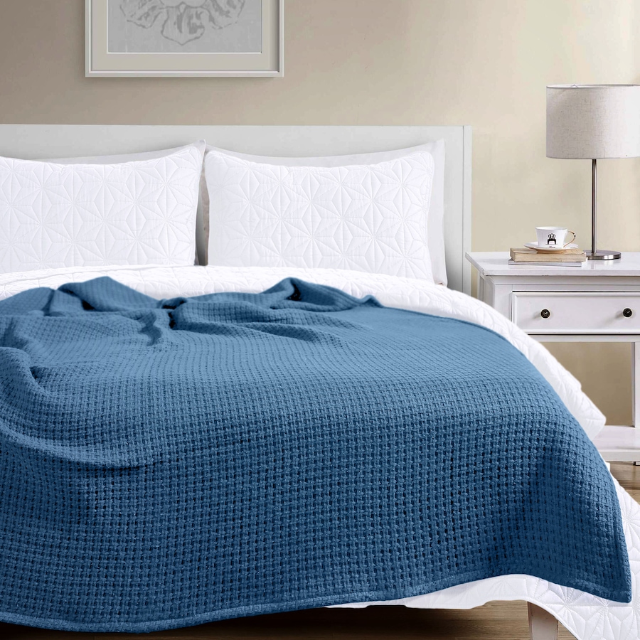 Image 211428_ALTMORE2.jpg, Product 211-428 / Price $42.88, Home Suite Essentials Ring Spun Cotton Blanket from Home Suite on TSC.ca's Home & Garden department