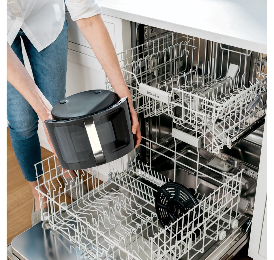 Image 211571_ALTMORE4.jpg, Product 211-571 / Price $179.99, Ninja XL 7-in-1 5.2L Air Fryer with EzView Window from Ninja on TSC.ca's Kitchen department