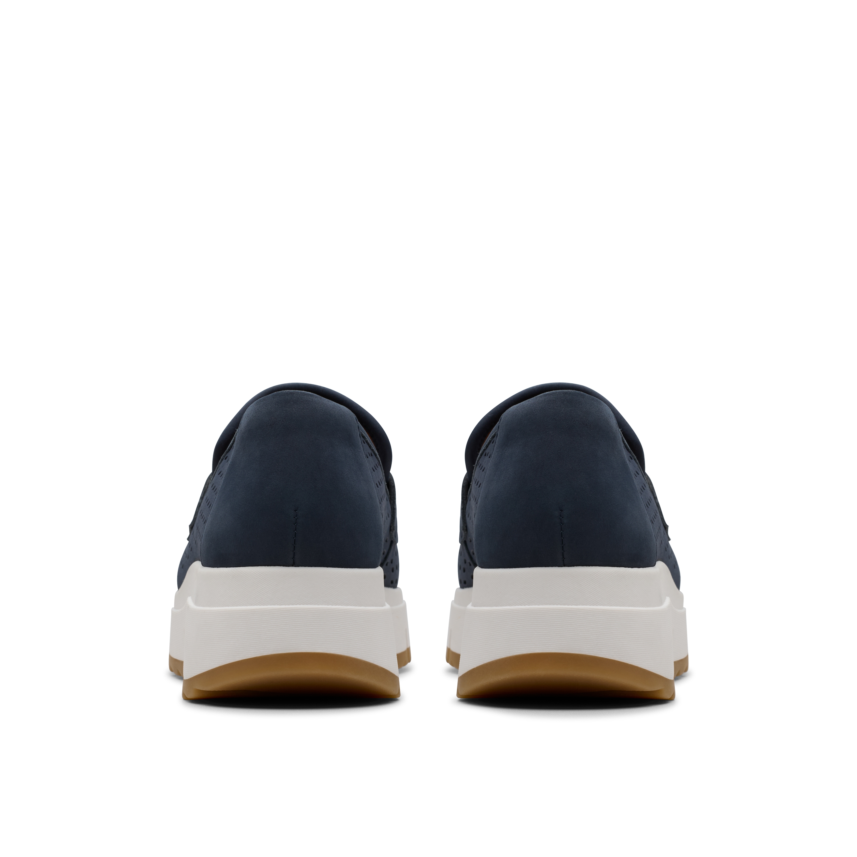 Clarks Damen Loriini West Slipper – Handgefertigter Loafer Aus Nachhaltigem Leder, Mit Atmungsaktiver Sohle & Griffiger TR-Laufsohle | Bequem Für Arbeit & Freizeit