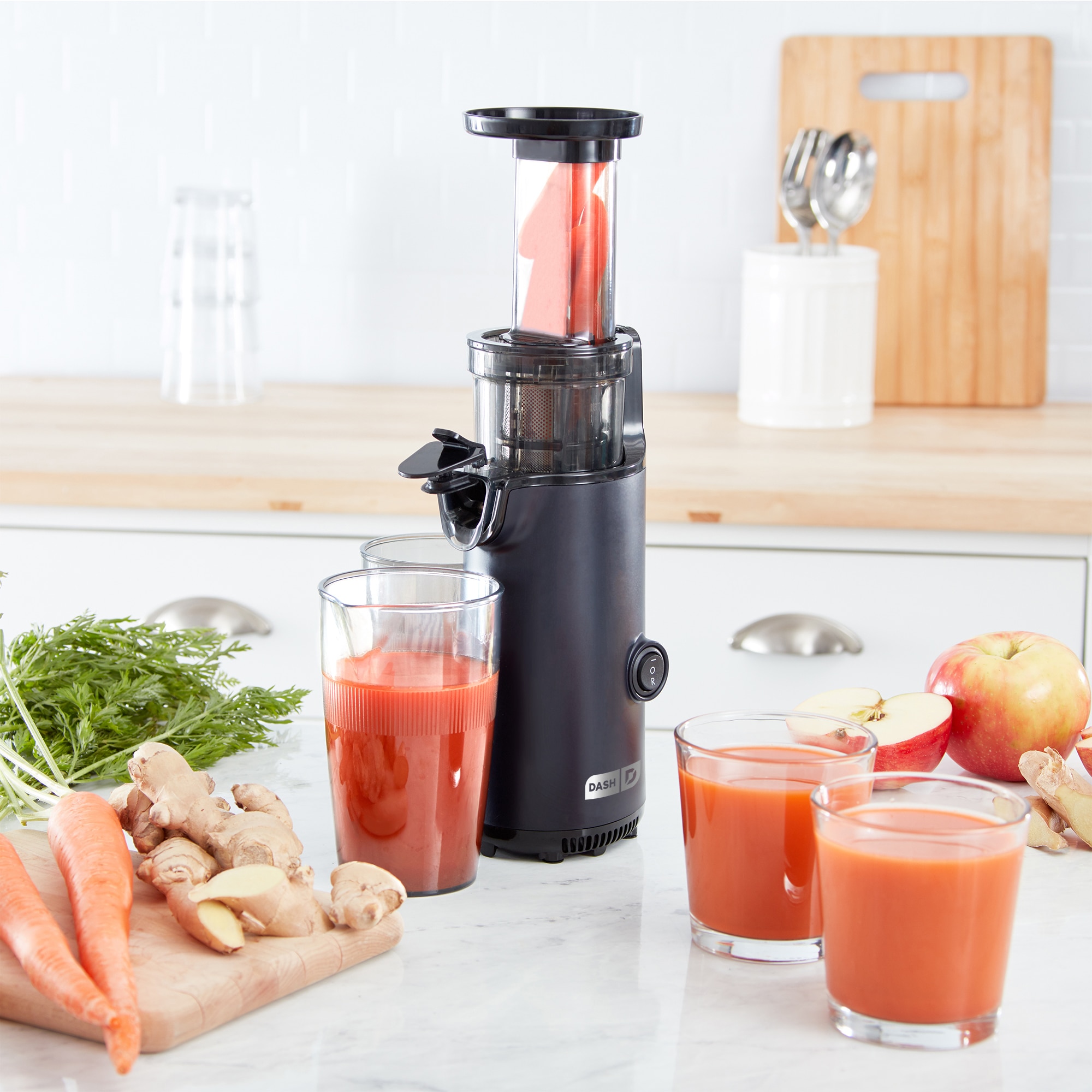 DASH Deluxe Compact Cold Press Power Juicer