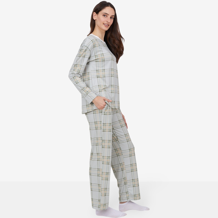 Image 212716_ALTMORE8.jpg, Product 212-716 / Price $19.33, Cuddl Duds Cozy Jersey PJ Set from Cuddl Duds on TSC.ca's Fashion department