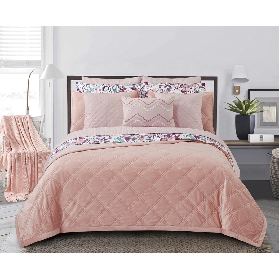 Image 213594_ALTMORE7.jpg, Product 213-594 / Price $9.33, St. Clair 620 GSM 50" x 70" Throw from St. Clair Bedding on TSC.ca's Home & Garden department