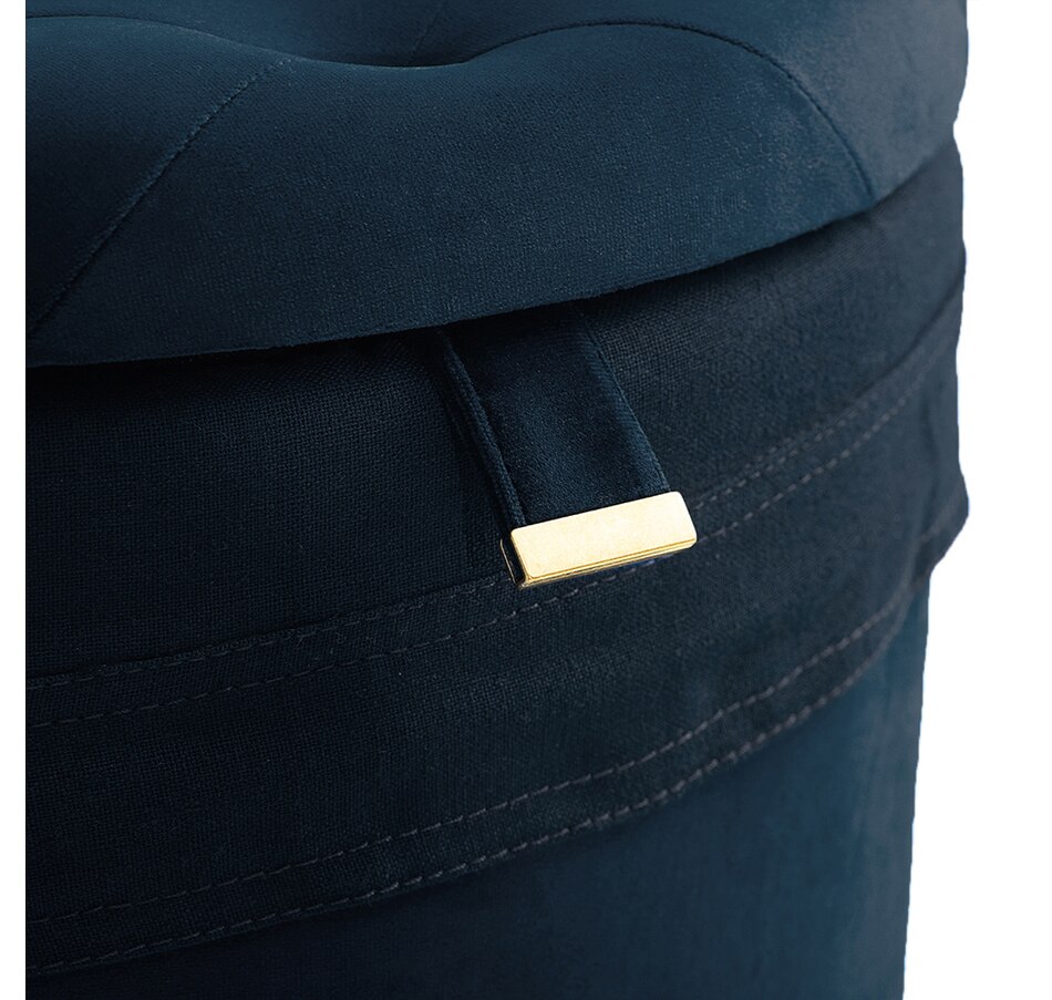 Image 213715_ALTMORE4.jpg, Product 213-715 / Price $45.33, Lionel Richie Harmony Round Hamper from Lionel Richie on TSC.ca's Home & Garden department