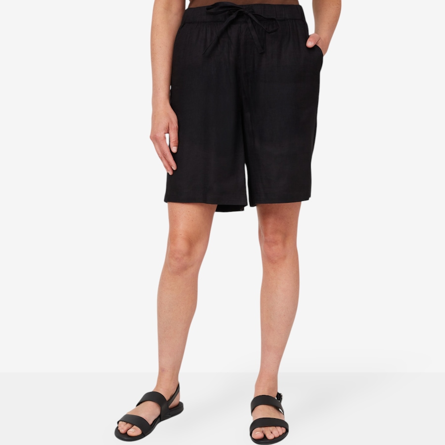 Image 214059_BLK.jpg, Product 214-059 / Price $39.33, NYDJ Breezy Bermuda Short from NYDJ on TSC.ca's Fashion department