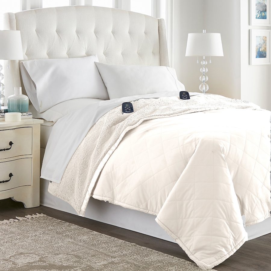 Image 215304_ALTMORE11.jpg, Product 215-304 / Price $119.99 - $189.99, Shavel Micro Flannel and Sherpa Electric Blanket from Shavel on TSC.ca's Home & Garden department