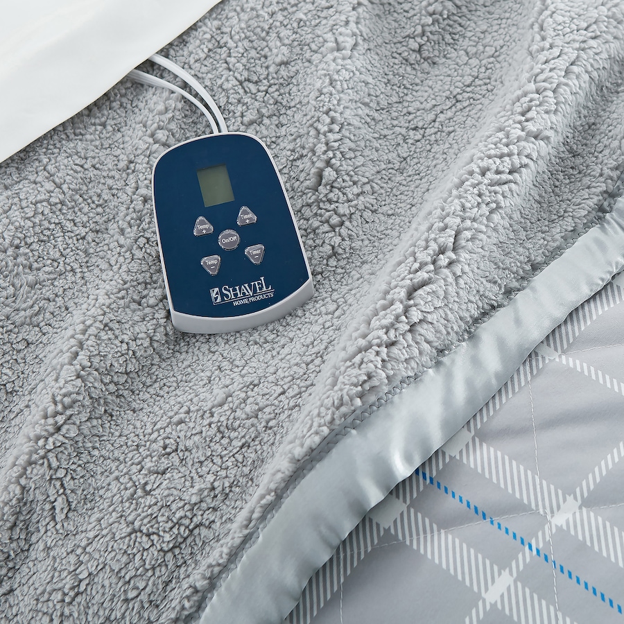 Image 215304_ALTMORE4.jpg, Product 215-304 / Price $119.99 - $189.99, Shavel Micro Flannel and Sherpa Electric Blanket from Shavel on TSC.ca's Home & Garden department