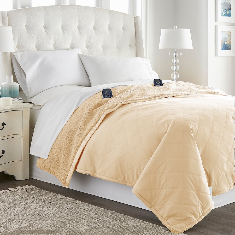 Image 215304_ALTMORE7.jpg, Product 215-304 / Price $119.99 - $189.99, Shavel Micro Flannel and Sherpa Electric Blanket from Shavel on TSC.ca's Home & Garden department