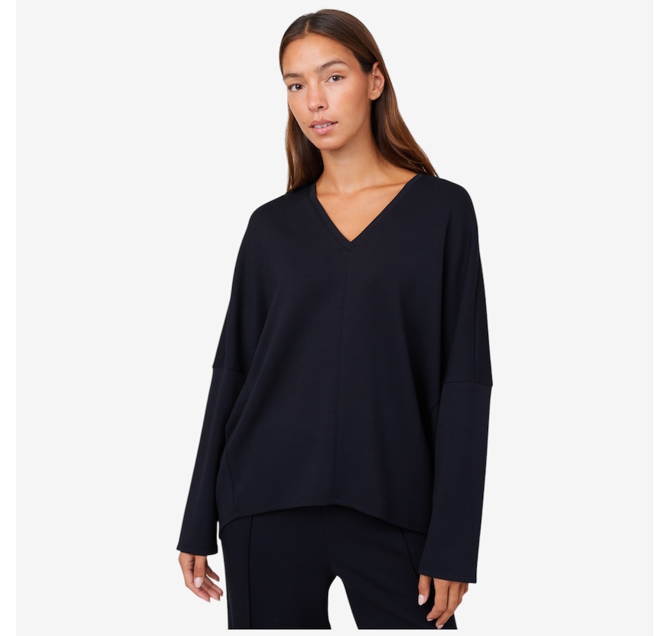 Image 216198_BLK.jpg, Product 216-198 / Price $54.88, Wynne Style Cloud Kit Unstructured Top from Wynnelayers on TSC.ca's Fashion department