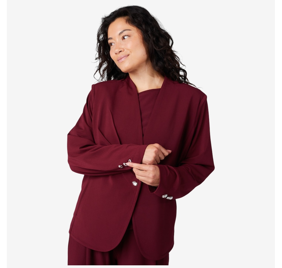 Image 216672_ALTMORE1.jpg, Product 216-672 / Price $79.88, Wynne Style Luxe Crepe Jacket with Metal Button from Wynnelayers on TSC.ca's Fashion department