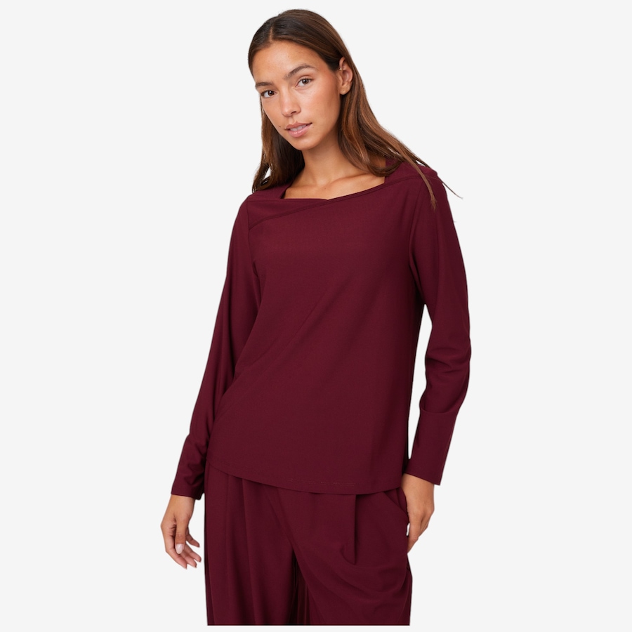 Image 216673_BGDY.jpg, Product 216-673 / Price $29.33, Wynne Style Luxe Crepe Top from Wynnelayers on TSC.ca's Fashion department