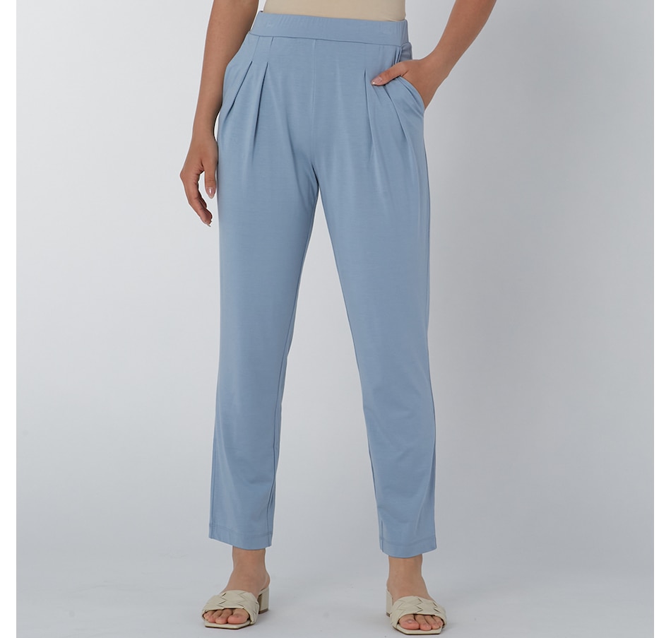 Image 217716_FDBL.jpg, Product 217-716 / Price $39.33, WynneLayers Pleat Slouch Pant from Wynnelayers on TSC.ca's Fashion department