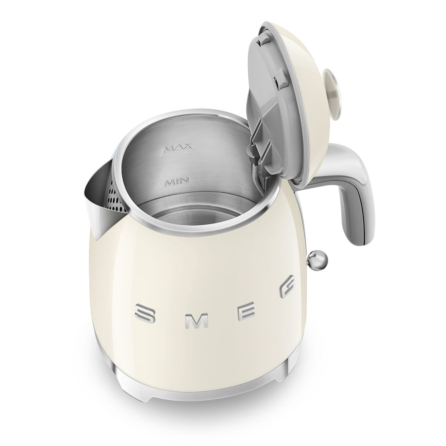 Image 217840_ALTMORE6.jpg, Product 217-840 / Price $199.99, SMEG '50s Style Kettle from Smeg on TSC.ca's Kitchen department