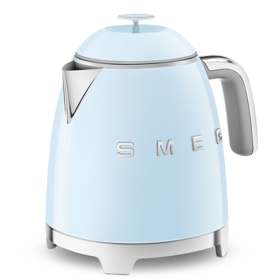 Image 217840_ALTMORE7.jpg, Product 217-840 / Price $199.99, SMEG '50s Style Kettle from Smeg on TSC.ca's Kitchen department