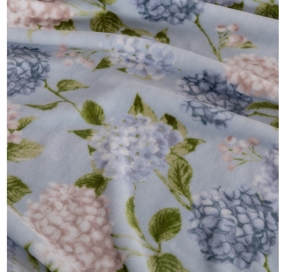 Image 217943_ALTMORE20.jpg, Product 217-943 / Price $49.99, Berkshire Blanket Floral VelvetSoft Throw from Berkshire on TSC.ca's Home & Garden department