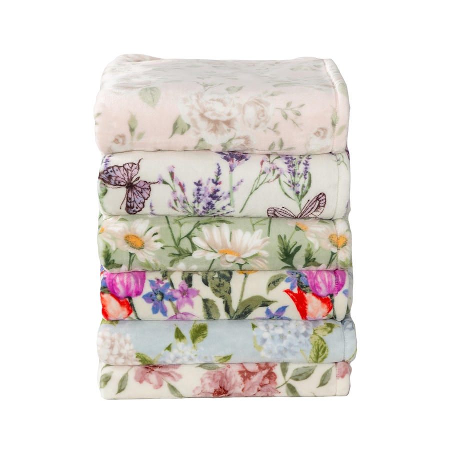 Image 217943_ALTMORE25.jpg, Product 217-943 / Price $49.99, Berkshire Blanket Floral VelvetSoft Throw from Berkshire on TSC.ca's Home & Garden department