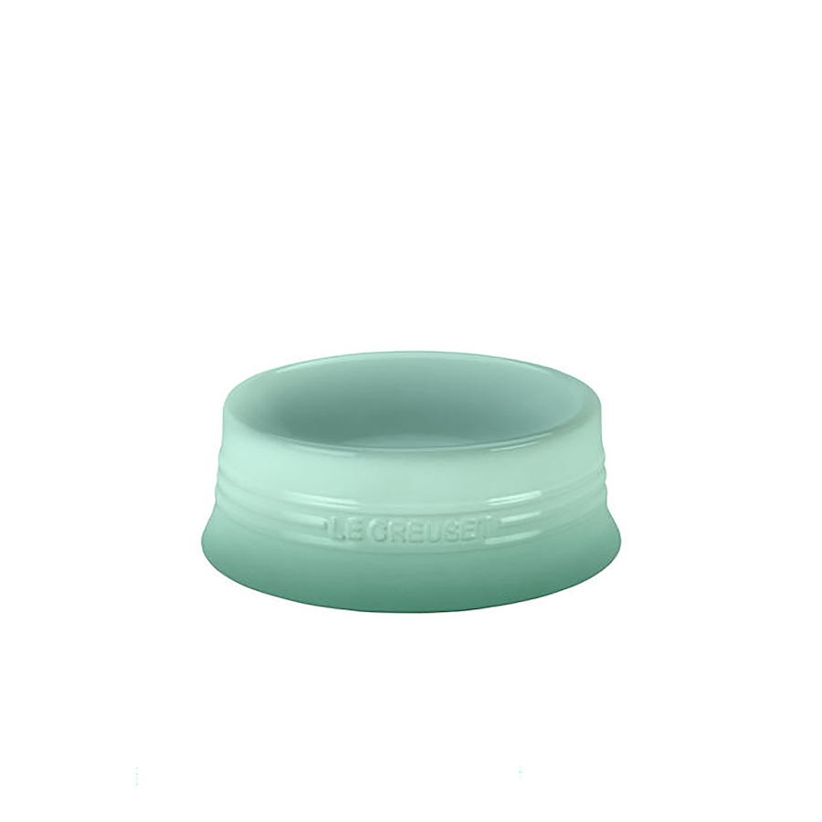 Image 219069_SAG.jpg, Product 219-069 / Price $40.00, Le Creuset 18 cm Pet Bowl from Le Creuset on TSC.ca's Home & Garden department