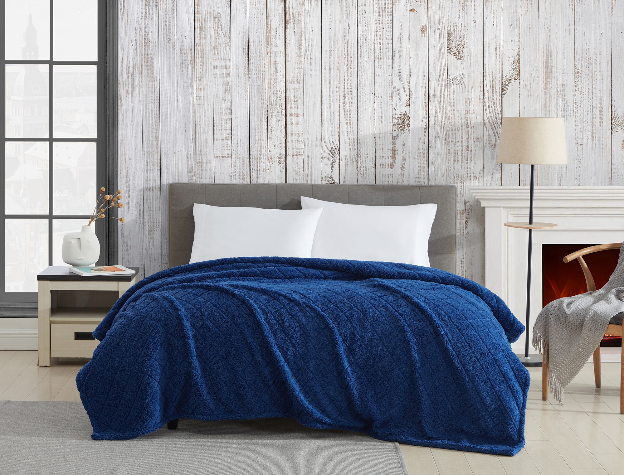 Coleman Sherpa Pinsonic Blanket - TSC.ca