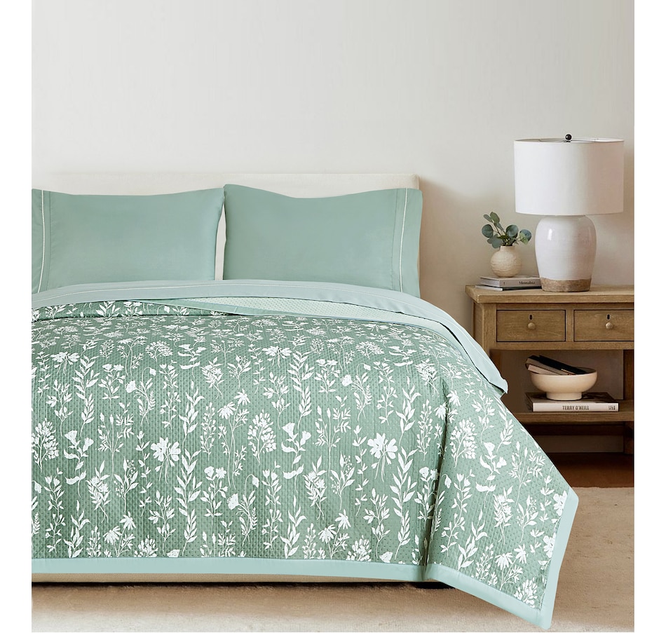 Image 219713_ALTMORE13.jpg, Product 219-713 / Price $99.99, Claro Living Home Plush Waffle Blanket from Claro Living Home on TSC.ca's Home & Garden department