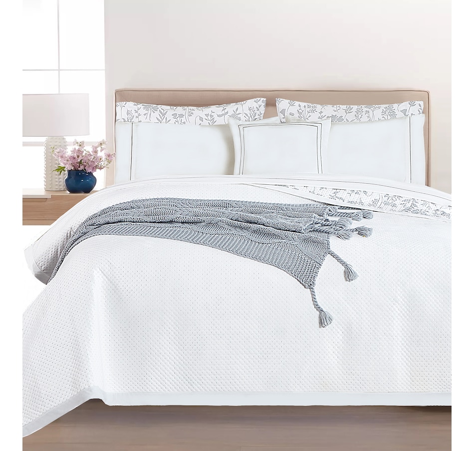 Image 219713_ALTMORE19.jpg, Product 219-713 / Price $99.99, Claro Living Home Plush Waffle Blanket from Claro Living Home on TSC.ca's Home & Garden department