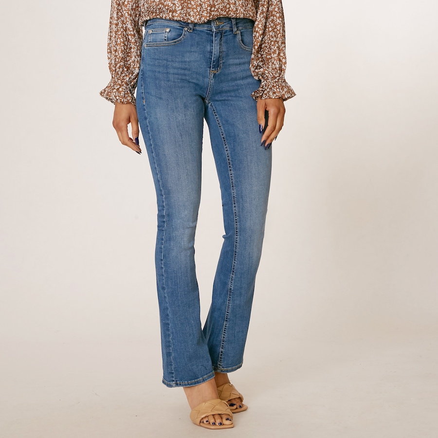 Image 219758_LTB.jpg, Product 219-758 / Price $120.00, Brian Bailey Lola Flared Jean from Brian Bailey on TSC.ca's Fashion department