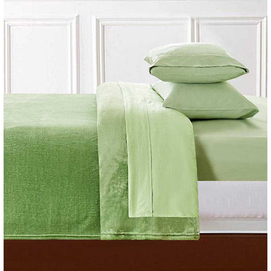 Image 220253_ALTMORE10.jpg, Product 220-253 / Price $59.99, Claro Home Living 4-Piece Sheet Set and Plush Blanket from Claro Living Home on TSC.ca's Home & Garden department