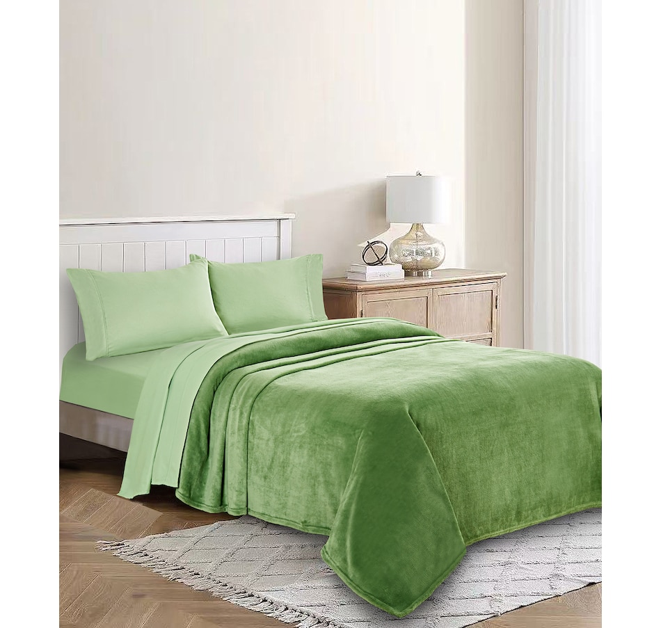 Image 220253_SAG.jpg, Product 220-253 / Price $139.99, Claro Home Living 4-Piece Sheet Set and Plush Blanket from Claro Living Home on TSC.ca's Home & Garden department