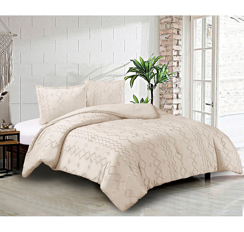 Image 220870_BGE.jpg, Product 220-870 / Price $39.33, HomeSuite Essentials Clipped Jack 3-Piece Comforter Set from HomeSuite Collection on TSC.ca's Home & Garden department