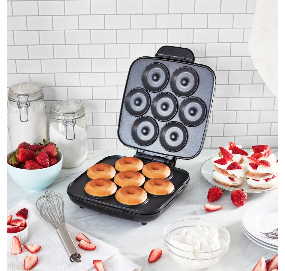 Image 221016_ALTMORE2.jpg, Product 221-016 / Price $16.33, Delish By Dash Donut Maker from Dash Kitchen on TSC.ca's Kitchen department