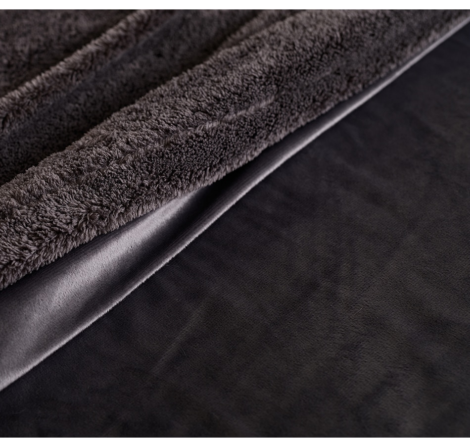 Image 221066_ALTMORE1.jpg, Product 221-066 / Price $24.88 - $39.88, Home Suite Essentials Teddy Bear Blanket from Home Suite on TSC.ca's Home & Garden department
