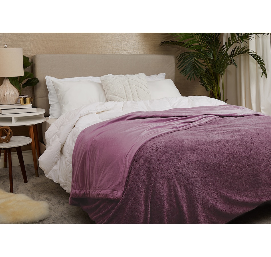 Image 221066_ALTMORE10.jpg, Product 221-066 / Price $24.88 - $39.88, Home Suite Essentials Teddy Bear Blanket from Home Suite on TSC.ca's Home & Garden department