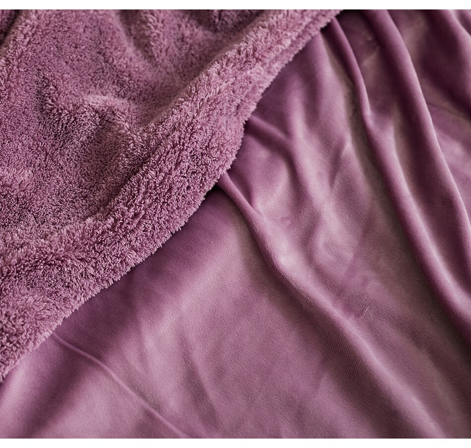 Image 221066_ALTMORE4.jpg, Product 221-066 / Price $24.88 - $39.88, Home Suite Essentials Teddy Bear Blanket from Home Suite on TSC.ca's Home & Garden department