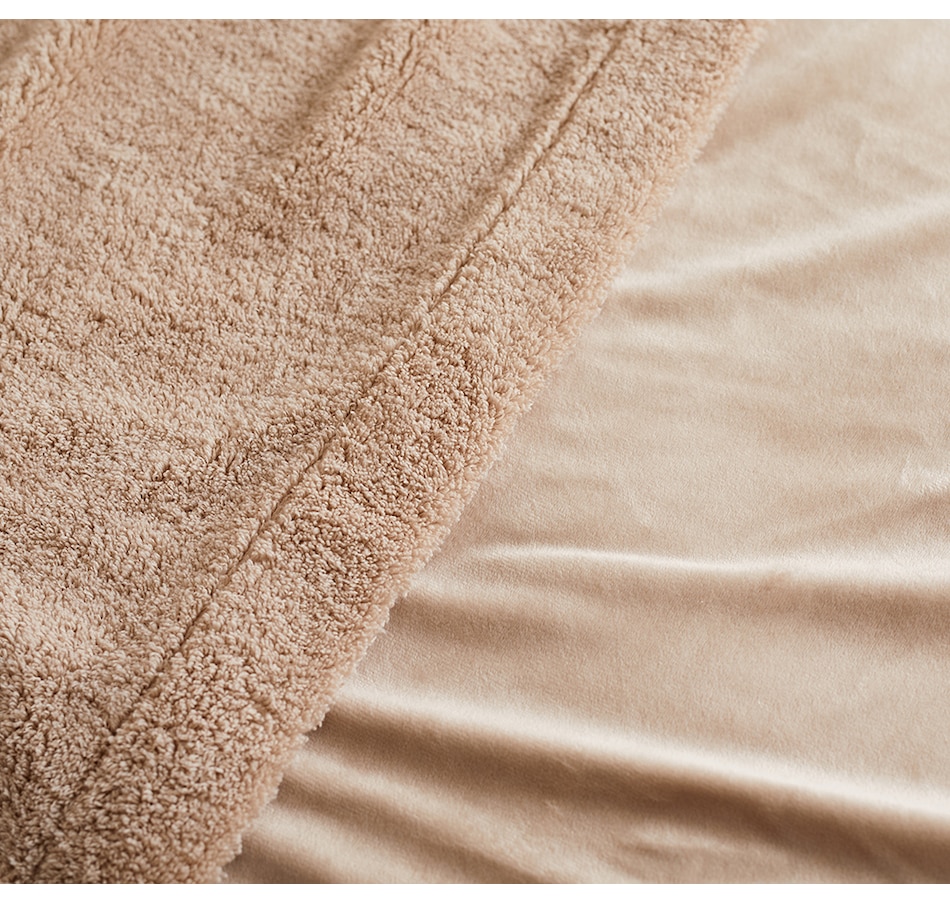 Image 221066_ALTMORE6.jpg, Product 221-066 / Price $24.88 - $39.88, Home Suite Essentials Teddy Bear Blanket from Home Suite on TSC.ca's Home & Garden department