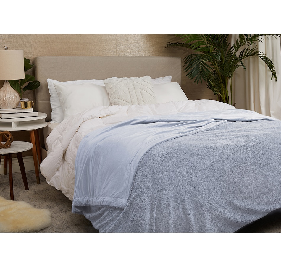 Image 221066_ALTMORE9.jpg, Product 221-066 / Price $24.88 - $39.88, Home Suite Essentials Teddy Bear Blanket from Home Suite on TSC.ca's Home & Garden department