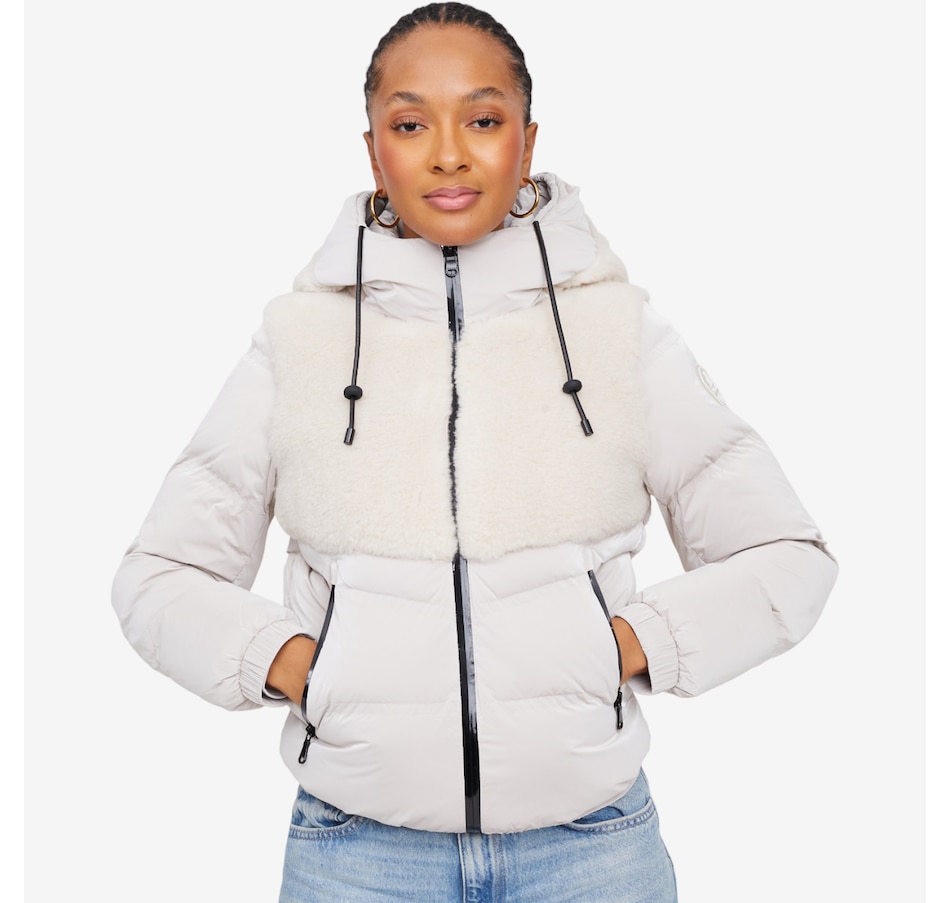 Image 221676_ALTMORE1.jpg, Product 221-676 / Price $499.00, Pajar Nephele Women's Mixed Media Short Puffer from Pajar on TSC.ca's Fashion department