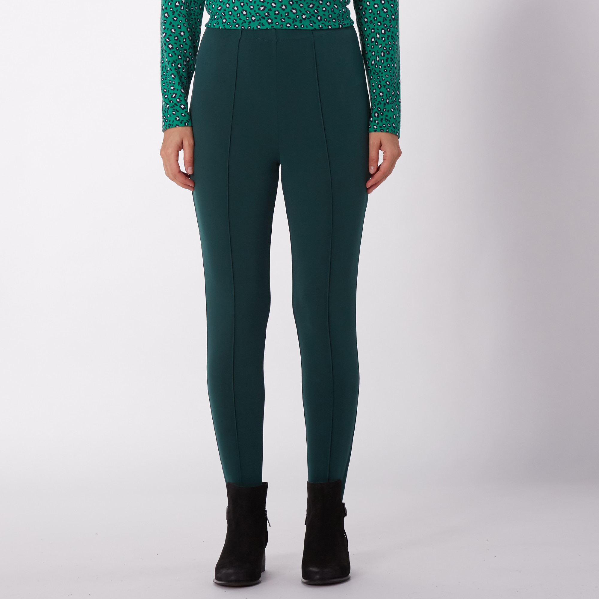 Kim & Co. Deluxe Brazil Knit Stirrup Pants