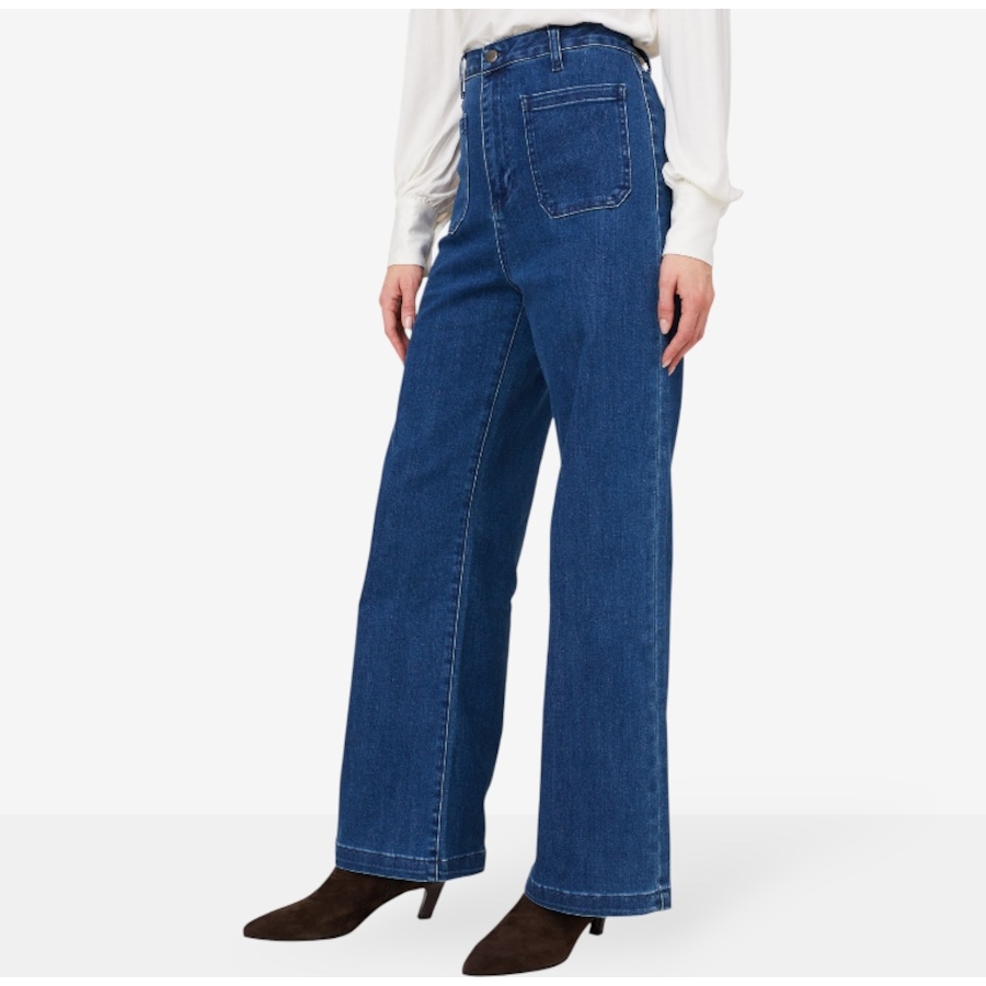 Image 222591_ALTMORE2.jpg, Product 222-591 / Price $69.88, Guillaume Stretch Denim Flared Jean from Guillaume on TSC.ca's Fashion department