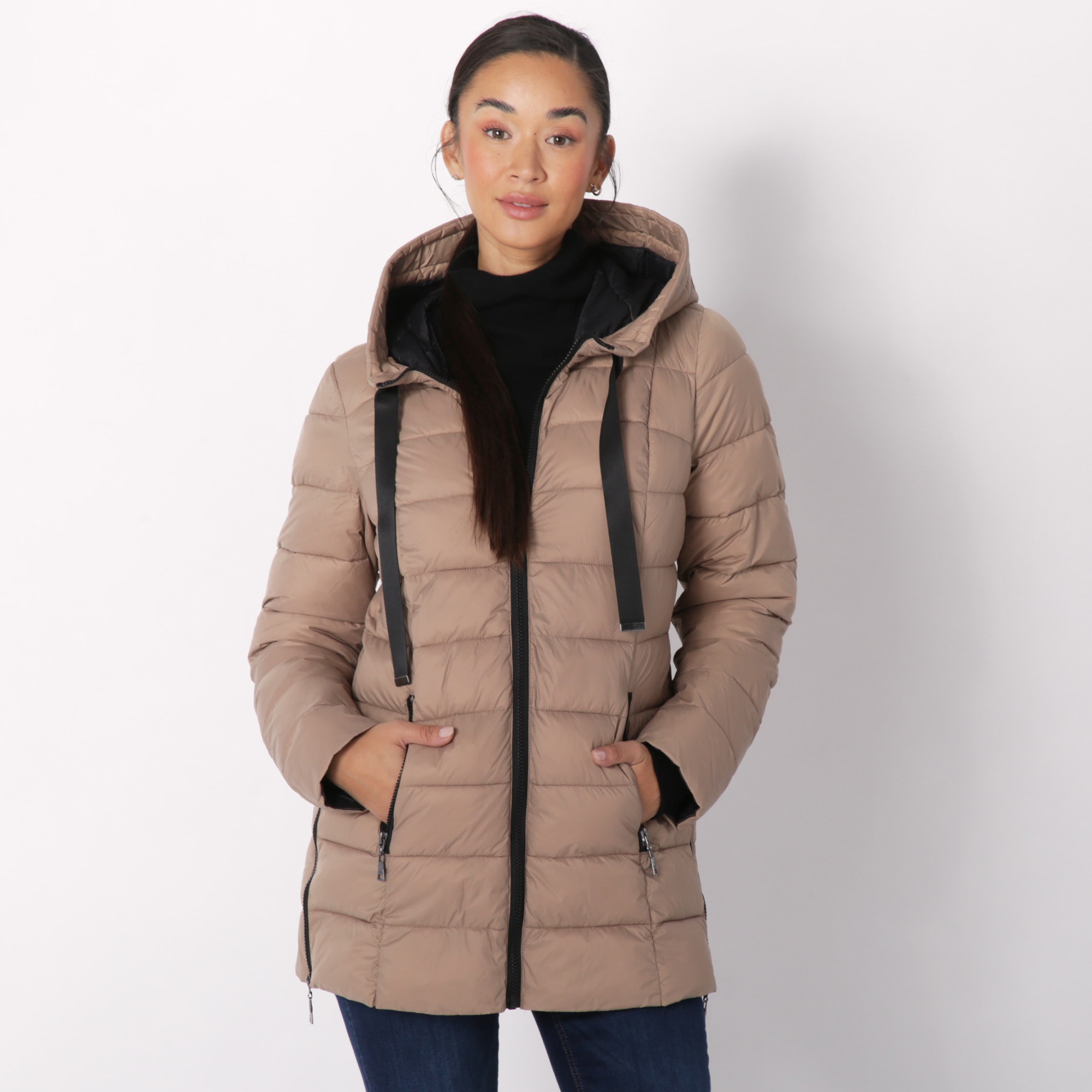 Nuage Ladies Puffer Jacket With Fixed Hood
