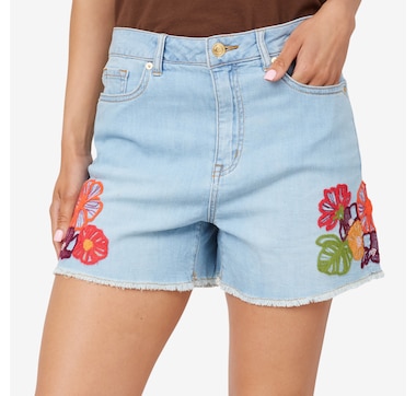 Product 223-045 / Price $69.00 , claudia ev Audrey Jean Short with Embroidery